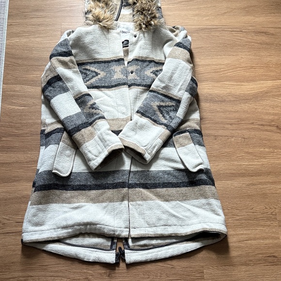 BB Dakota Patterned Hooded Coat with Faux Fur Trim - Picture 2 of 4